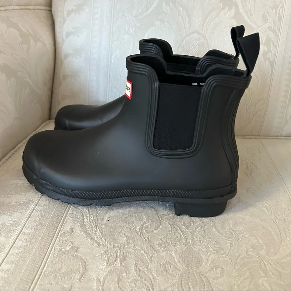 NEW 🆕 Women's Original Chelsea Boots rain boots black women size 8 euro 39